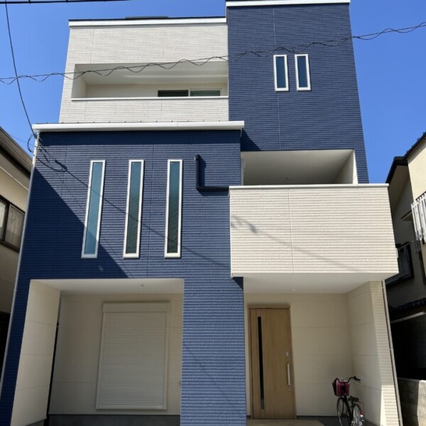 高槻市寿町 木造3階 新築戸建て